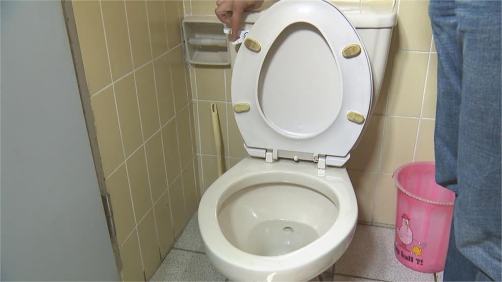 癌症3期卻「什麼感覺都沒有」！醫示警「3大前兆」別只當老毛病