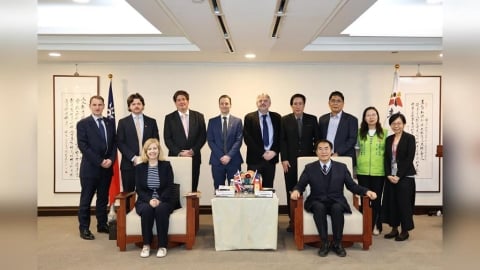 英國大林肯郡市長拜會黃偉哲市長 雙方暢談農業交流