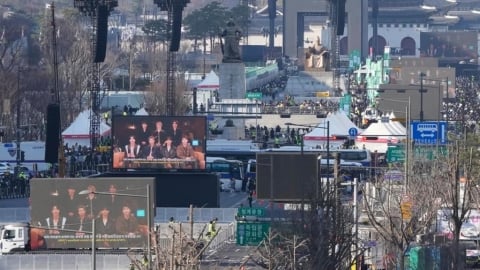 BTS開唱創史上首例！南韓破天荒發布「二級災難預警」26萬粉絲湧首爾