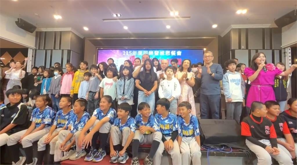 眾星雲集！　嘉義北回培英文教協會　暖心公益餐會邀藝人演出