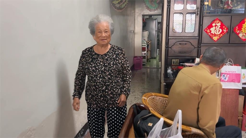 大港開唱搖滾區狂歡大亮點！　民視獨家訪問90歲「MVP嬤」