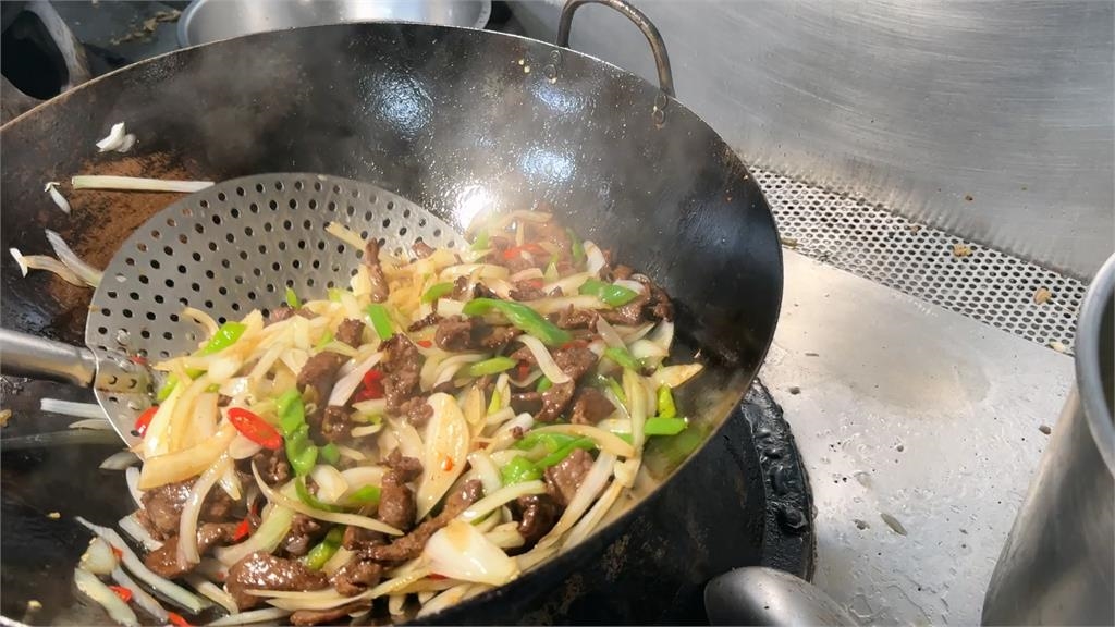 國產洋蔥加入菜　高雄餐廳「法式牛肉麵」名揚海外