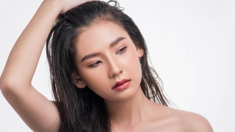 頭皮油脂失衡怎麼調整?專家解析脂漏性頭皮日常護理重點