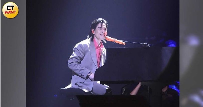 演唱會壓軸嘉賓蕭敬騰特地從重慶趕回台灣開唱，力挺胡瓜《鑽石舞台之夜》。（圖／蘇聖倫攝）