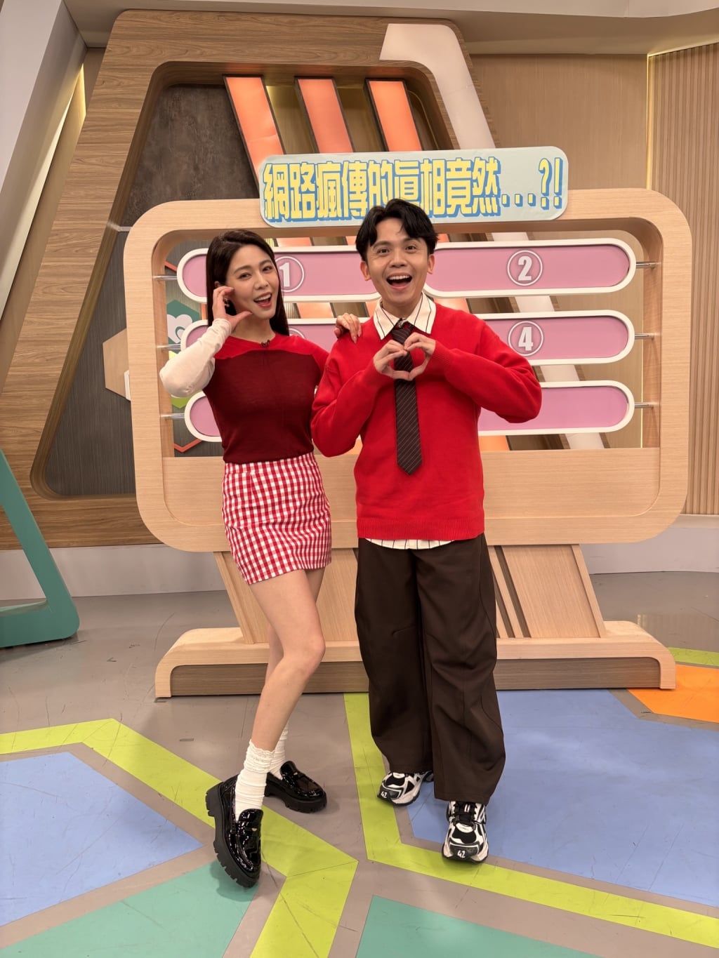 (影)／網路傳言「蝦子不能跟檸檬一起吃」她讓沈世朋先嚐？