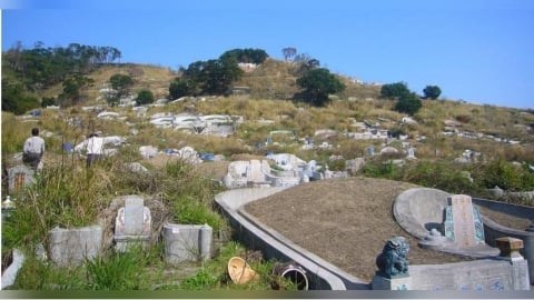 阿嬤下葬61年未腐開棺成「蔭屍」　命理師曝成因與處理方式