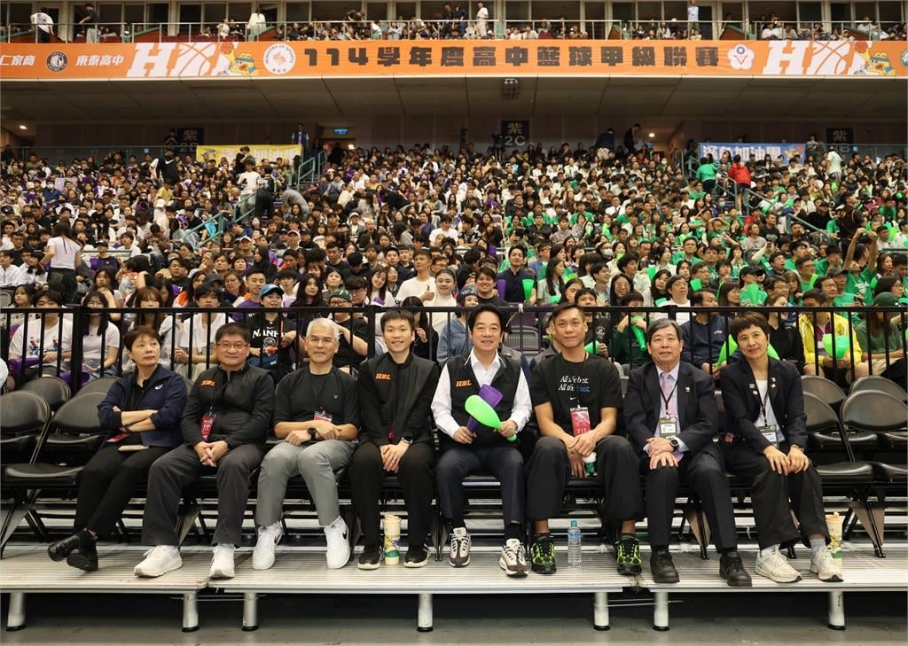 HBL(影)/來場勘引退賽場地?林志傑小巨蛋坐賴清德總統隔壁 網驚:看球壓力大