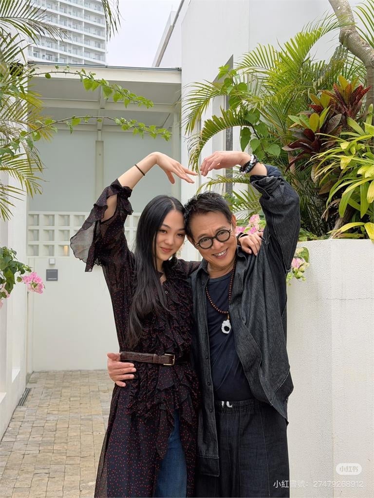 李連杰才傳「換心回春」！又爆與「正妹助理親密合照」女方身分曝：太漂亮了