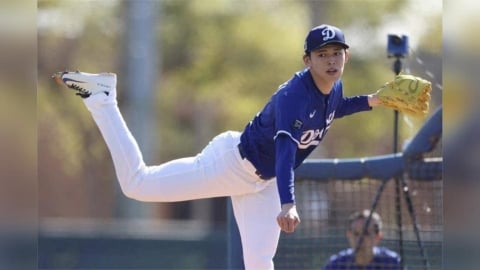 MLB／羅伯斯批佐佐木朗希「每種球路都投不好！」罵歸罵卻仍力挺任開季先發輪值