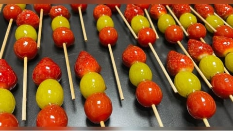 糖葫蘆吃到飽1699元挨轟！業者辯「1口味價值500」：吃4串不就回本了？