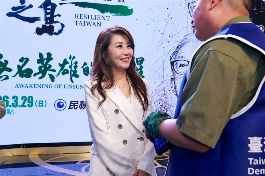 廖筱君深耕紀實新作《韌性之島》震撼首映 從國際視野解析台灣民主「自我修復力」