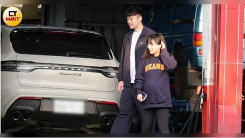 臨盆前放風1／十元挺孕肚狂掃美食　王齊麟一路緊牽護航