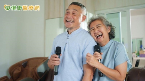 7旬翁心臟手術後竟「單側聲帶麻痺」!醫示警:恐增吸入性肺炎風險