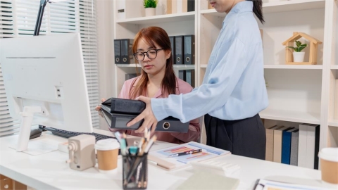 拒絕當職場鬼故事主角 7個管理盲點讓妳成地雷主管