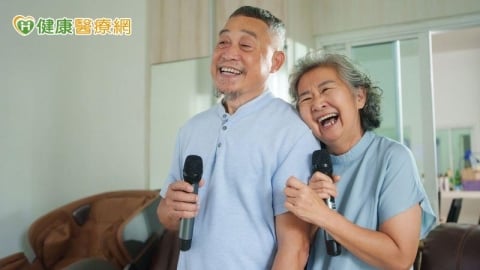 7旬翁心臟手術後竟「單側聲帶麻痺」!醫示警:恐增吸入性肺炎風險