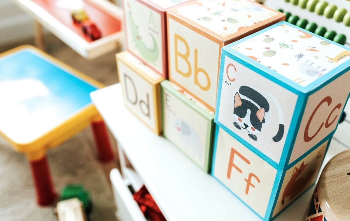 示意圖／若家中有兩個孩子，光幼兒園費用就可能上看60萬元。（擷取自 免費圖庫 freepik）