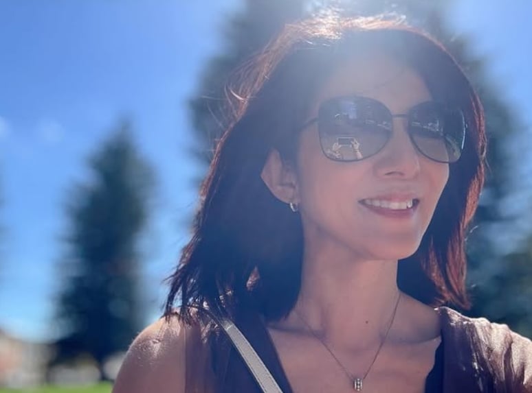 51歲楊采妮現況曝光全家赴澳洲度假曬照　凍齡膚況驚呆網不愧是玉女接班人