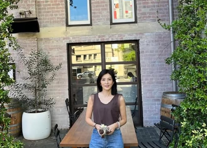 51歲楊采妮現況曝光全家赴澳洲度假曬照　凍齡膚況驚呆網不愧是玉女接班人