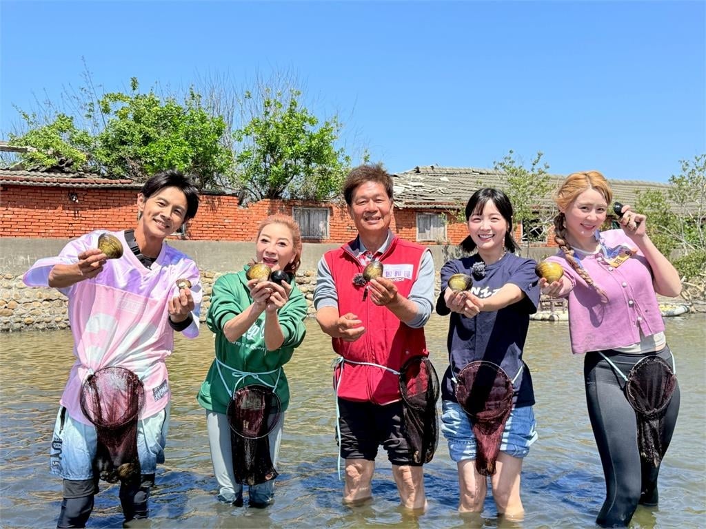 特技表演「未央」身材健壯表演太精彩！楊繡惠失控直戳胸肌現場驚呼
