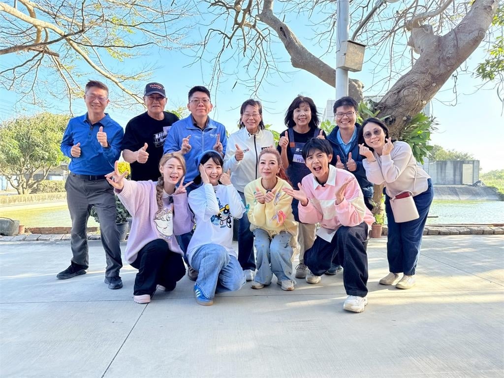 特技表演「未央」身材健壯表演太精彩！楊繡惠失控直戳胸肌現場驚呼