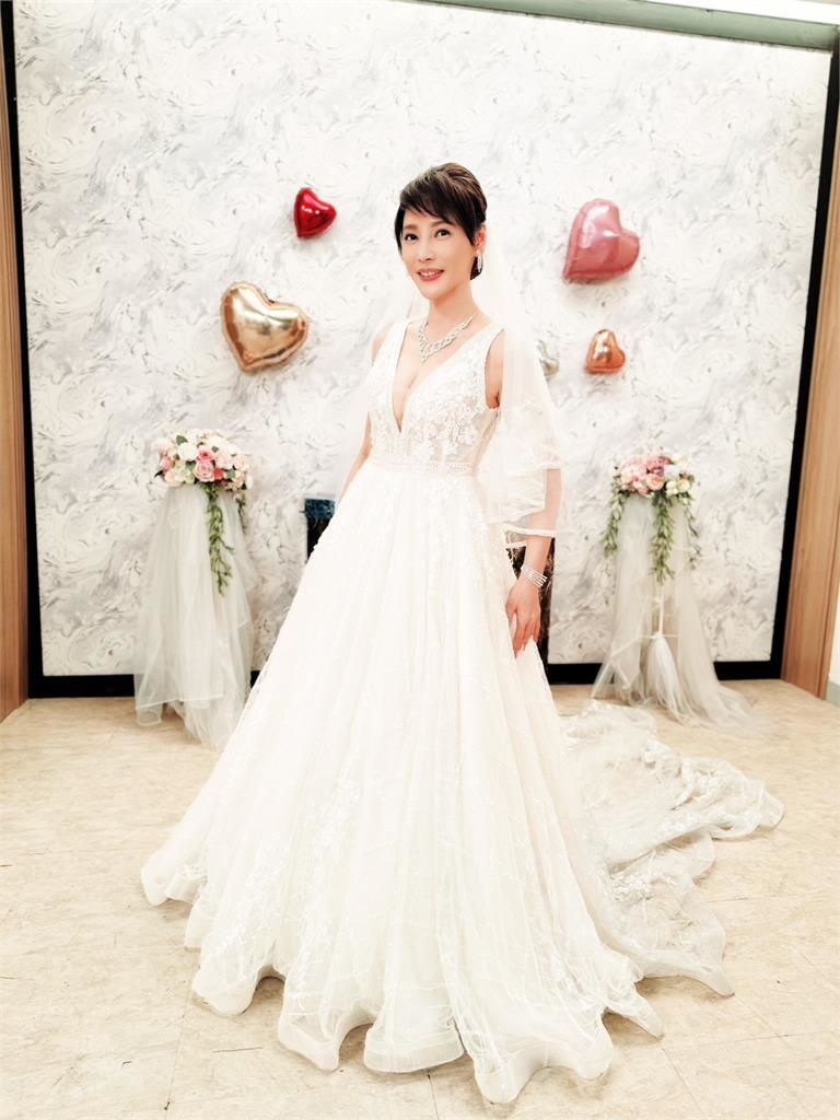 《豆腐媽媽》驚天反轉「新娘當場換人」　吳皓昇驚艷：連我都嚇到