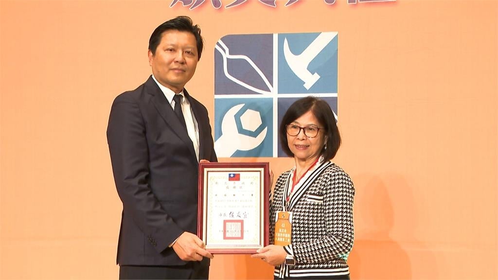 新北工會行善團14年逾10萬人受益　新北市府頒獎表揚