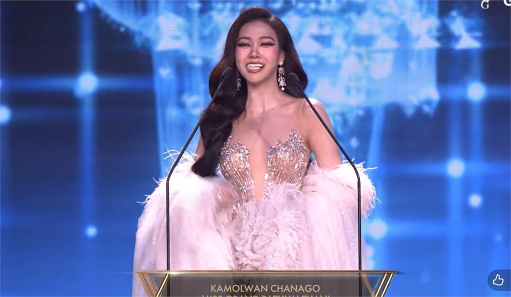 選美小姐自我介紹到一半牙齒貼片掉落?她1秒神反應救場:淡定處理獲網讚爆