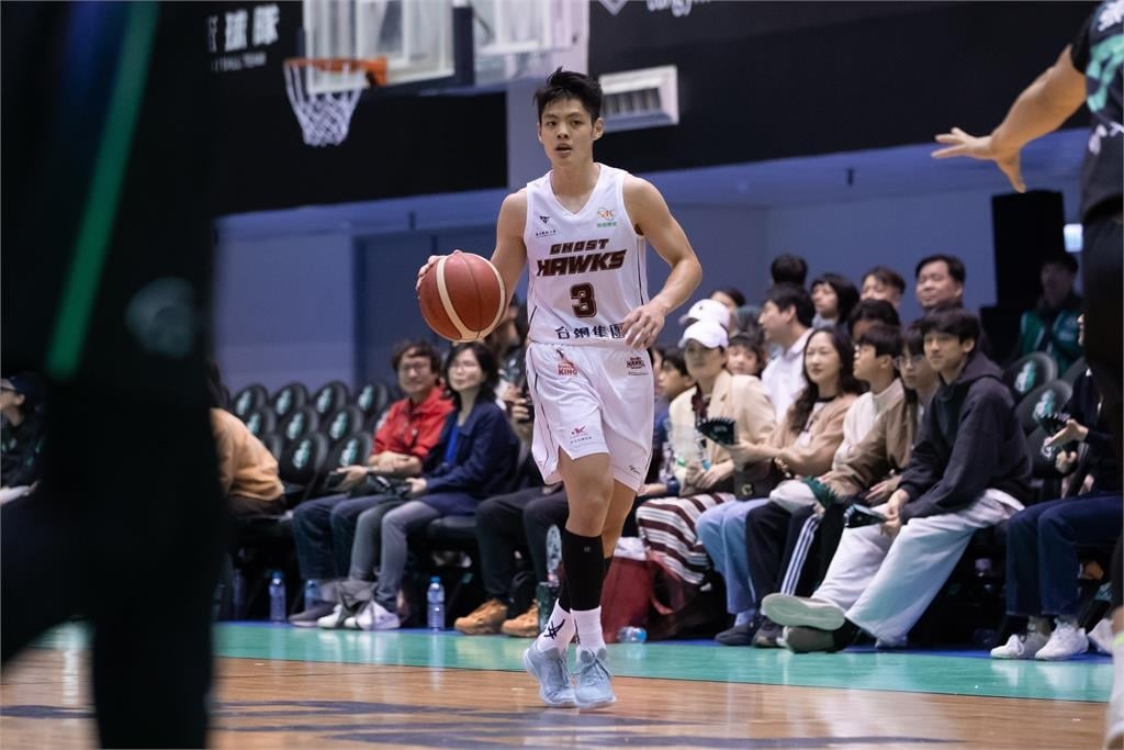 PLG(影)／新洋將飛鬥士開箱大成功！台鋼獵鷹129：87痛宰洋基工程