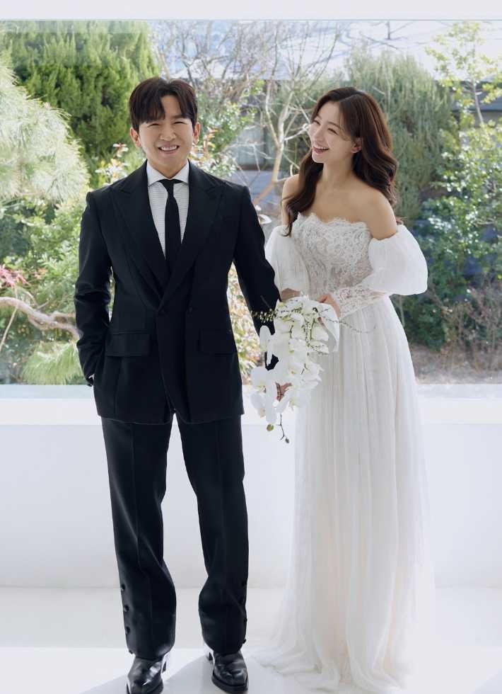 李玟雨與妻子交往3個月就結婚。(圖/翻攝自李玟雨IG)