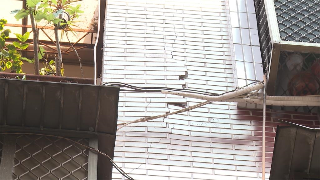 「無管委會危老」成公安破口　吳欣岱偕內湖住戶陳情