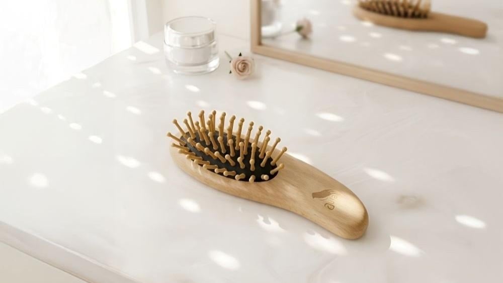 頭皮清潔怎麼做?梳子汙垢的清理方式一次了解
