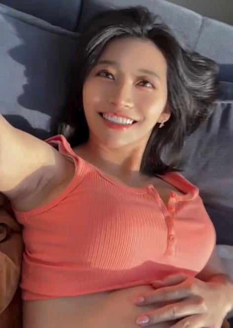 祈錦鈅無預警「再曬孕肚辣照」長文談離婚!喊「單親媽媽」一樣有擔當