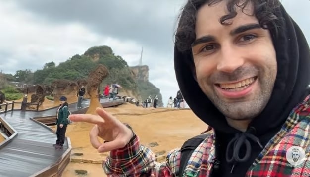 百萬YTR挑戰「台灣最爛景點」！一日狂吸65萬觀看…網喊：尬癌發揮到極致