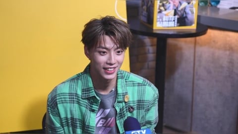 大秀帥氣側翻！黃文廷健身寵粉無極限　首場見面會Ozone四帥驚喜現身