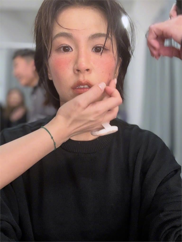 曾沛慈赴中登《浪姐7》奪人氣「斷層第一」！台網見「1現象」失望嘆：淪陷了