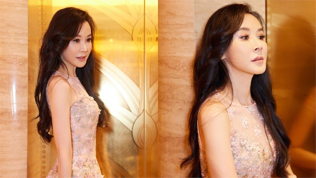 蕭薔衝中國「彎腰搭車」57歲狀態太狂！「猛寵粉太大方」網震撼：香噴噴