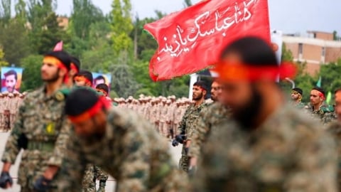 伊朗缺人竟招募「國小兵」！11歲男童慘淪「人肉盾牌」遭無人機炸死