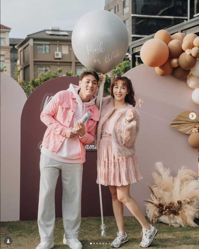 陳晨威與Julia即將迎來寶貝女兒。(圖/翻攝自陳晨威IG)