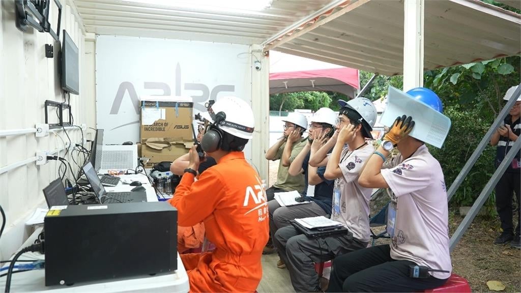 陽明交大太空所師生　把火箭送上天空！ 