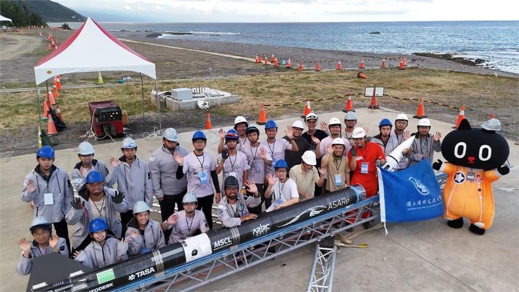 陽明交大太空所師生　把火箭送上天空！ 