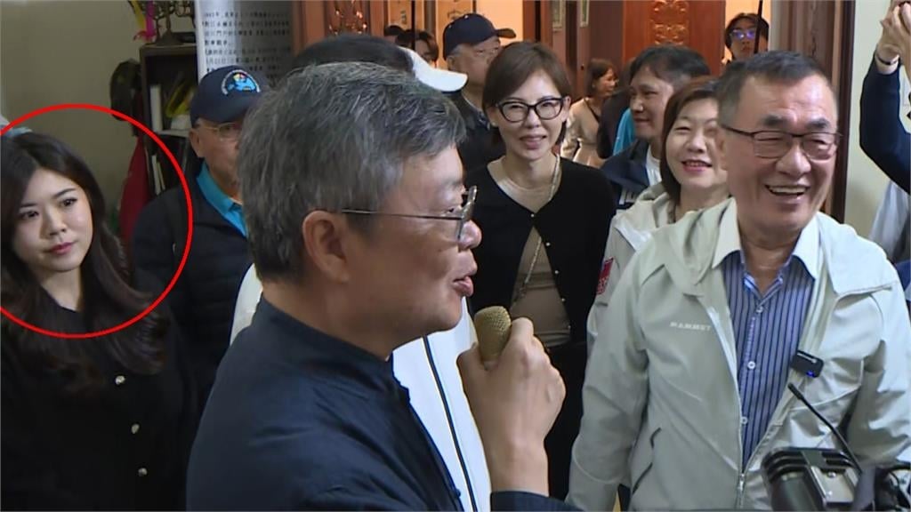 前主播蘇芷婕加入李四川團隊　郭國文妻發文轟「假面發言人」