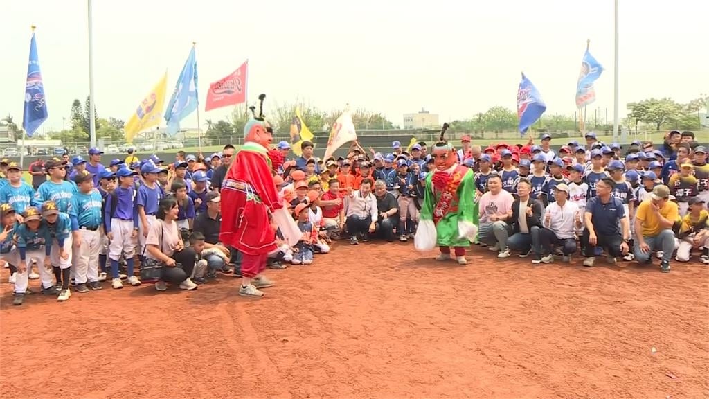 大甲媽祖盃軟式青少棒賽開打　吸引２６隊近５００名球員參賽