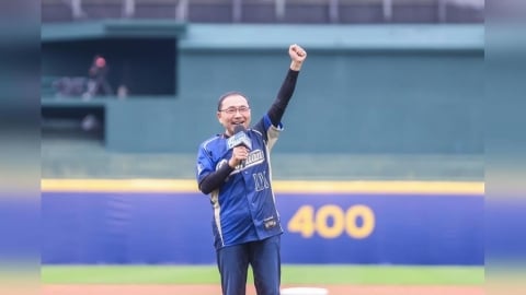 侯友宜震撼表態！支持台灣職棒「這支球隊」　現身球場親自力挺