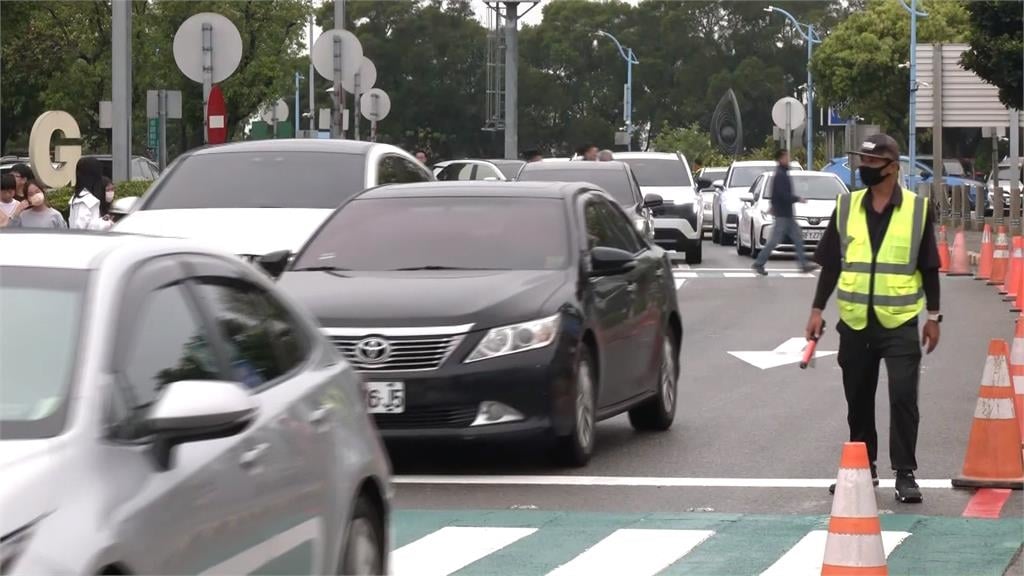 「國道金雞母」搶清明連假商機！　清水服務區備貨量平常假日3倍