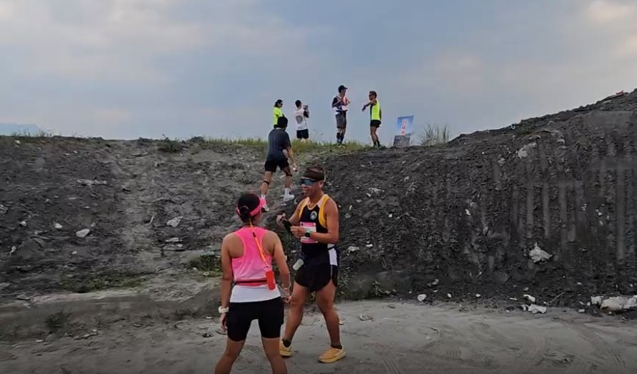 快新聞／「愛在光復」召鏟子超人！公益路跑重返災區　跑出重生希望