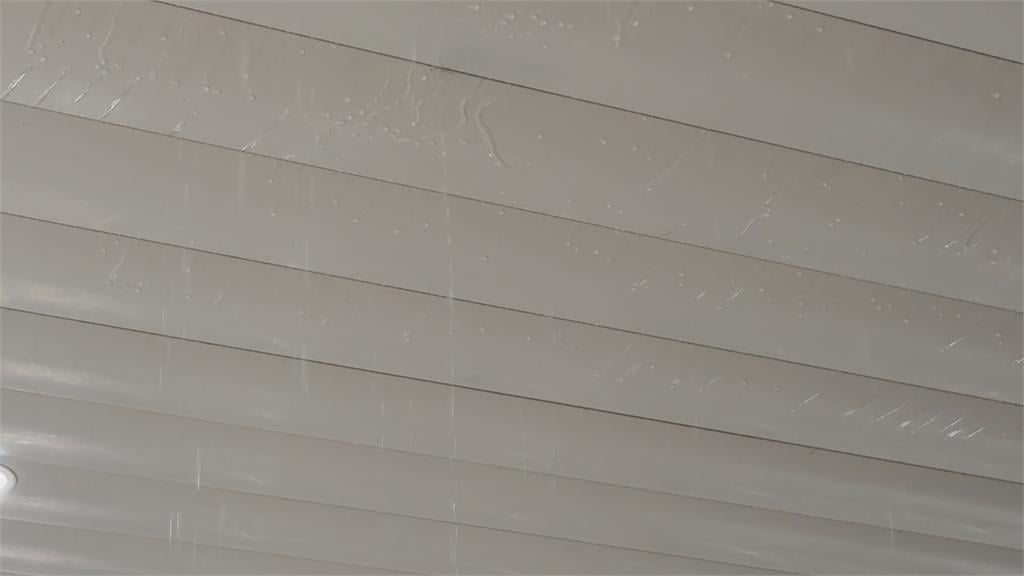 清明時節雨紛紛！　台中豐原潤餅店慘淹　南投草屯納骨塔「供桌濕答答」