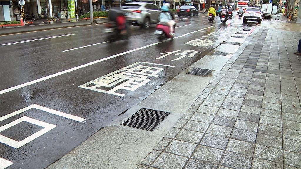 獨／北市公車格「字糊一團」　議員酸閉眼驗收！交工處回應了