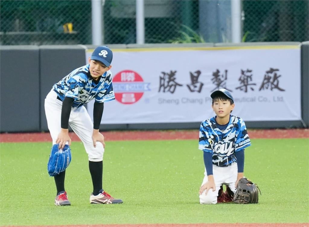 棒球／台灣社區棒球錦標賽青年公園開幕！前職棒球員「咖啡小子」林瑋恩率隊出戰