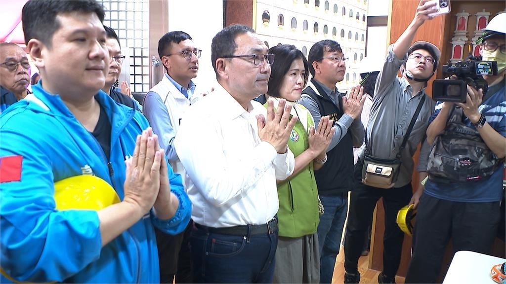 侯友宜視察新店五城公墓 將增設櫃位.環保葬區