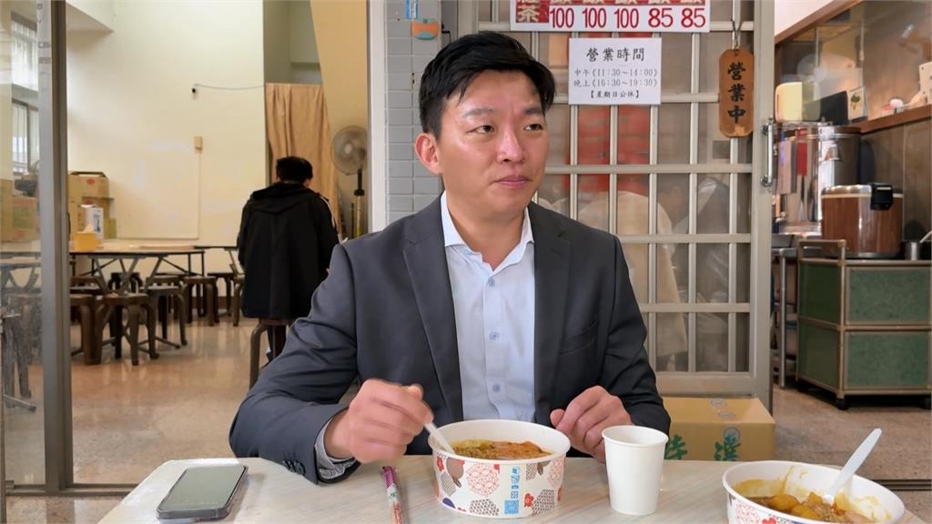 名人帶路吃美食!高雄教育局長高中 大推「雄中附近必吃美食」